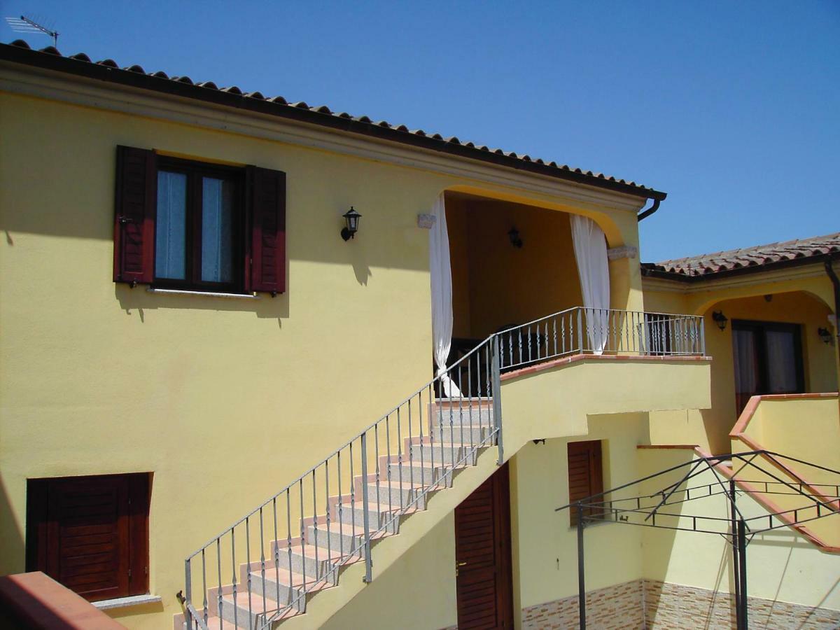 Vista Baia Blu Apartment Budoni Exterior photo